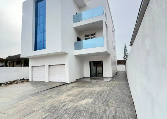 Super Luxurious 7-Bedroom House with Premium Features for Sale in East Legon-Adjiringano